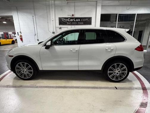 2014 Porsche Cayenne Platinum Edition