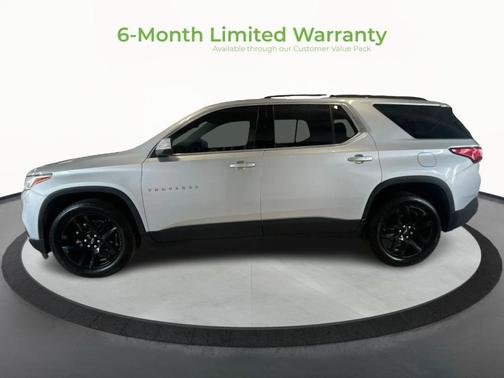 Silver Ice Metallic 2021 Chevrolet Traverse LT Leather