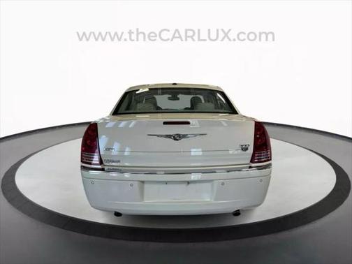 2010 Chrysler 300C Base