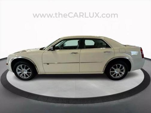 2010 Chrysler 300C Base