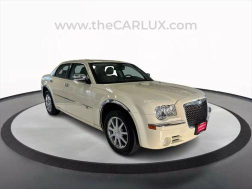 2010 Chrysler 300C Base
