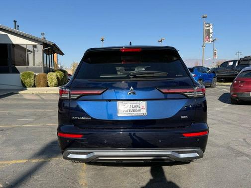 2025 Mitsubishi Outlander SEL