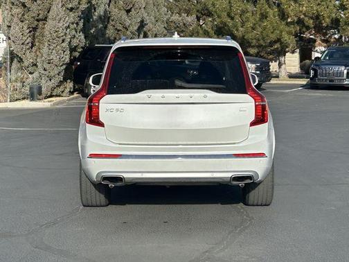 2021 Volvo XC90 Recharge Plug-In Hybrid T8 Inscription 7 Passenger