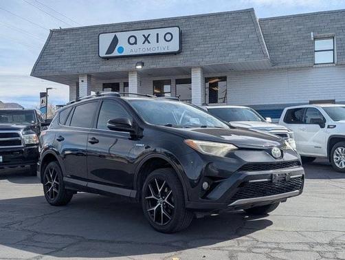 2017 Toyota RAV4 Hybrid SE