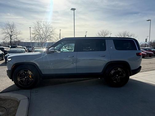 2023 Rivian R1S Adventure Quad Motor Large Pack
