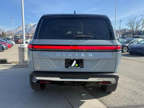 2023 Rivian R1S Adventure Quad Motor Large Pack