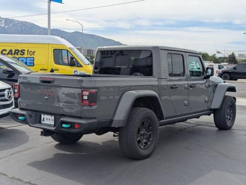 Sting Gray Clearcoat 2021 Jeep Gladiator Mojave