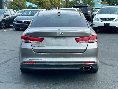 2017 Kia Optima LX