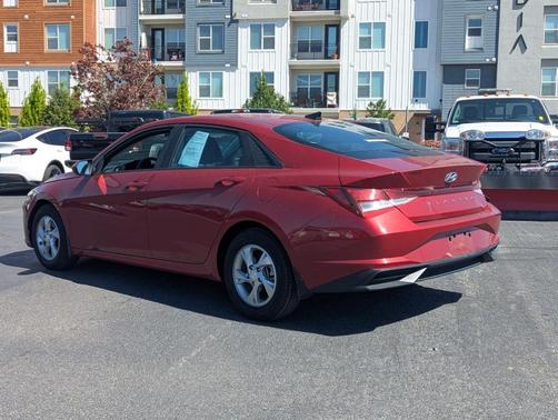 Red 2023 Hyundai ELANTRA SE