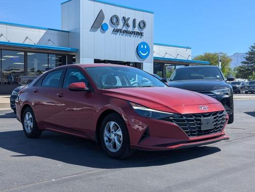 Red 2023 Hyundai ELANTRA SE