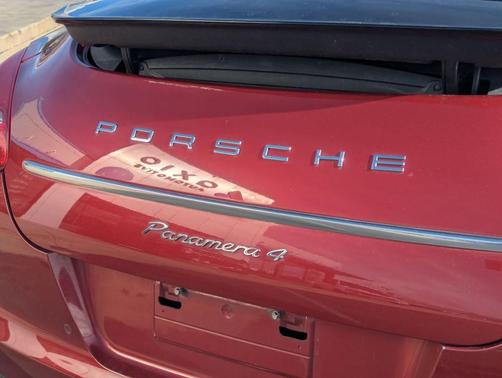 2012 Porsche Panamera 4