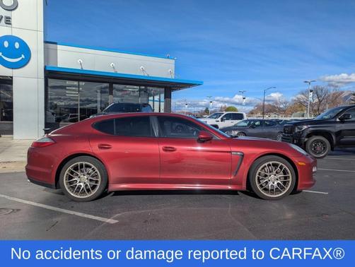 2012 Porsche Panamera 4
