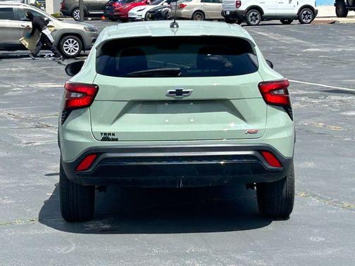 Green 2024 Chevrolet Trax 1RS