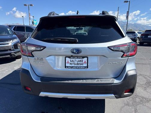 Ice Silver Metallic 2025 Subaru Outback Limited