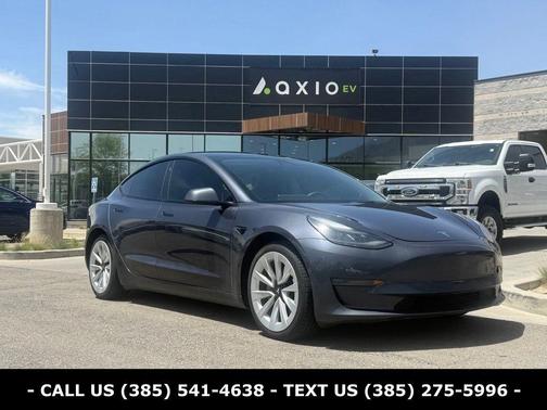 Midnight Silver Metallic 2022 Tesla Model 3 Long Range