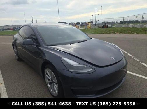 Midnight Silver Metallic 2022 Tesla Model 3 Long Range