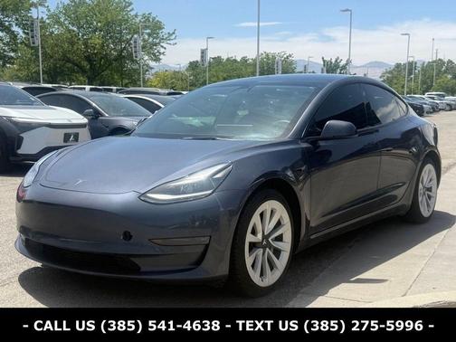 Midnight Silver Metallic 2022 Tesla Model 3 Long Range