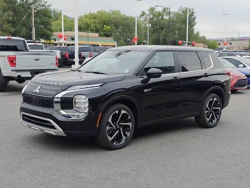 2025 Mitsubishi Outlander PHEV SE