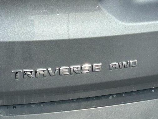 2020 Chevrolet Traverse LT Cloth