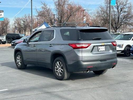 2020 Chevrolet Traverse LT Cloth