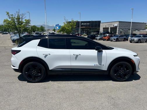 2024 Chevrolet Equinox EV RS