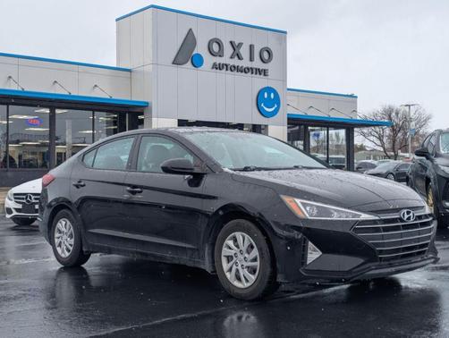 2020 Hyundai ELANTRA SE