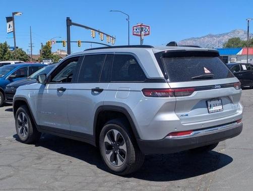 2024 Jeep Grand Cherokee 4xe Base