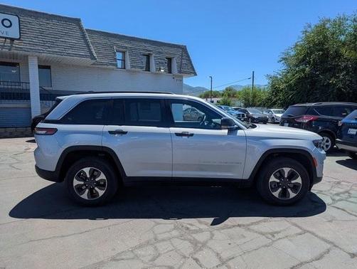 2024 Jeep Grand Cherokee 4xe Base