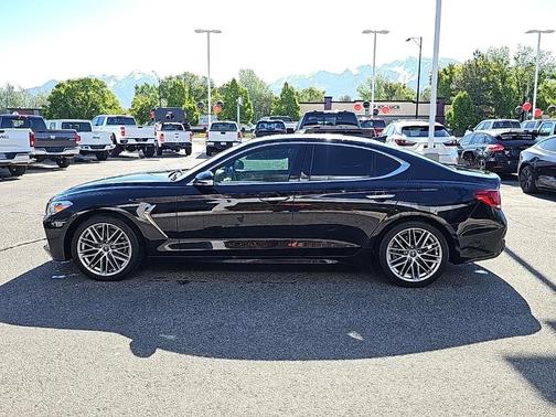 2020 Genesis G70 2.0T