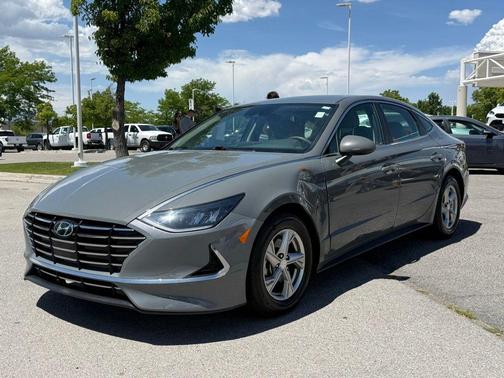 Hampton Gray 2022 Hyundai SONATA SE