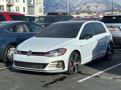 2019 Volkswagen Golf GTI 2.0T SE