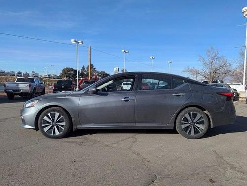 2022 Nissan Altima 2.5 SV