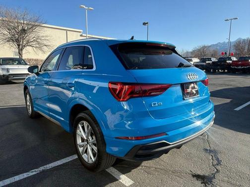 2023 Audi Q3 45 S line Premium