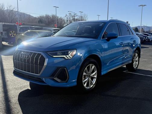 2023 Audi Q3 45 S line Premium