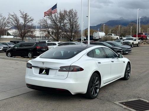 2021 Tesla Model S Long Range