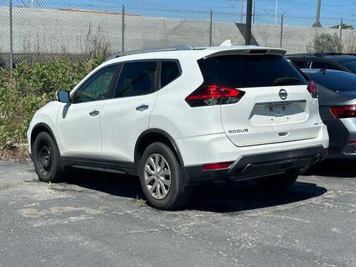 Glacier White 2017 Nissan Rogue S