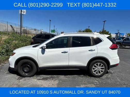 Glacier White 2017 Nissan Rogue S