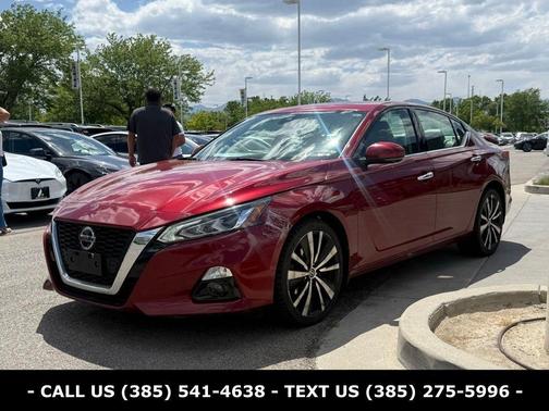 Scarlet Ember 2021 Nissan Altima 2.5 Platinum