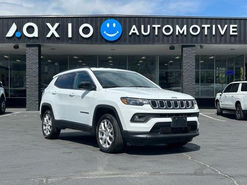 2023 Jeep Compass Latitude Lux