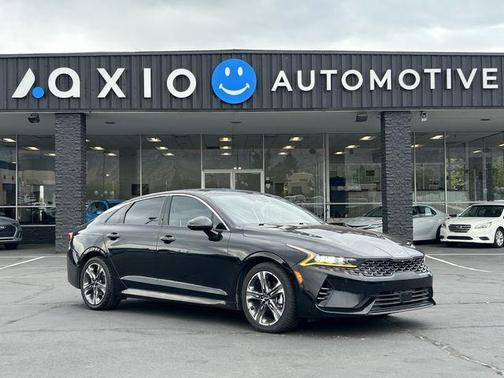 2022 Kia K5 EX