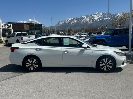 2022 Nissan Altima 2.5 SL