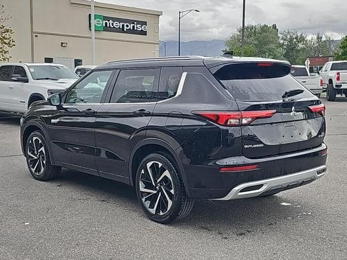 2025 Mitsubishi Outlander PHEV 
