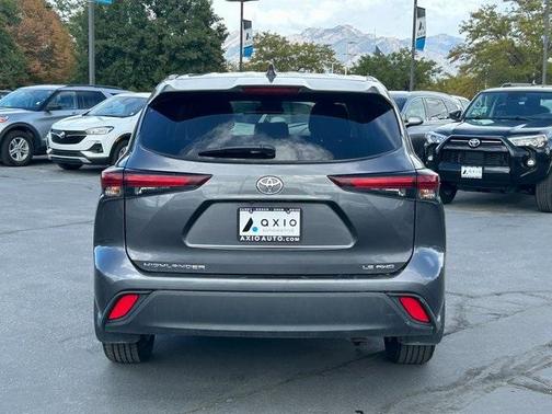 2024 Toyota Highlander XSE