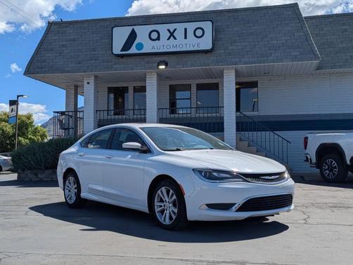 Bright White Clearcoat 2016 Chrysler 200 Limited