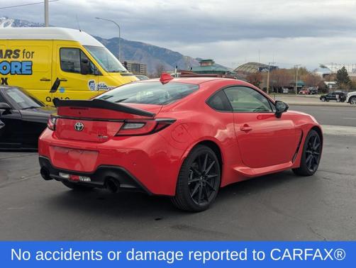 2025 Toyota GR86 Premium