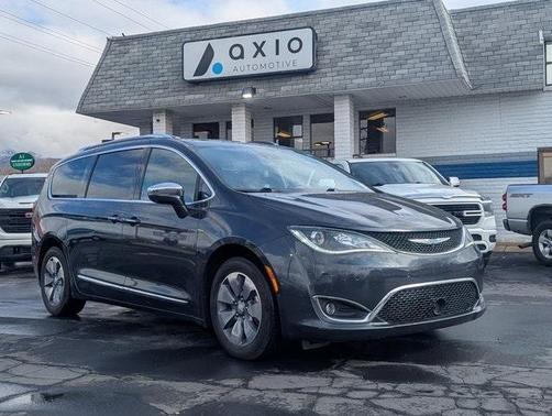 2020 Chrysler Pacifica Hybrid Limited