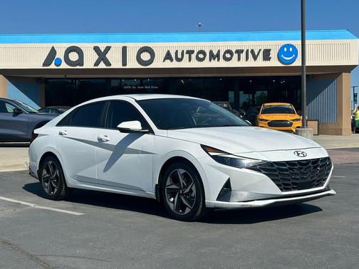2022 Hyundai ELANTRA Limited