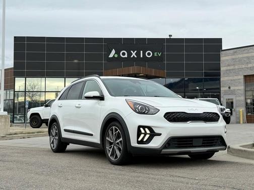 2022 Kia Niro Touring SE