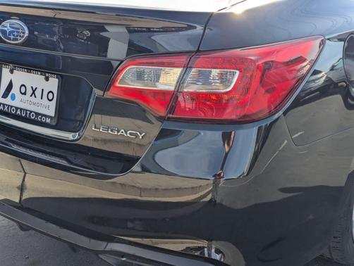 Crystal Black Silica 2018 Subaru Legacy 2.5i