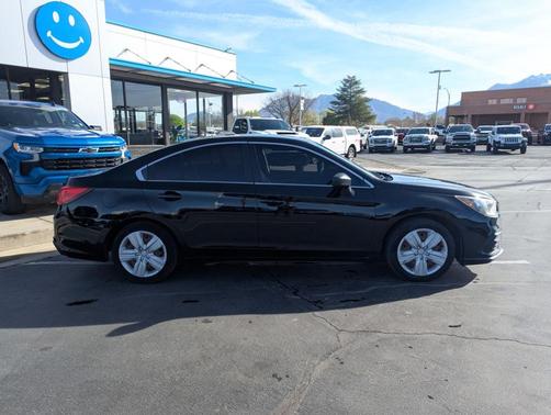 Crystal Black Silica 2018 Subaru Legacy 2.5i